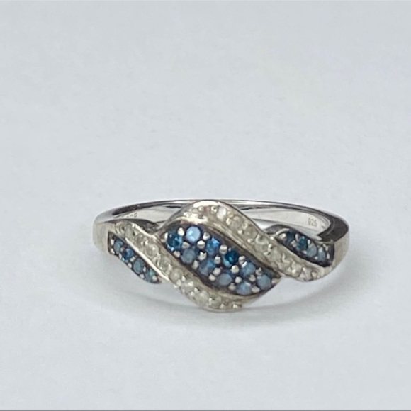 Bradford Exchange White Blue Diamond Ring Size Five - Picture 1 of 8